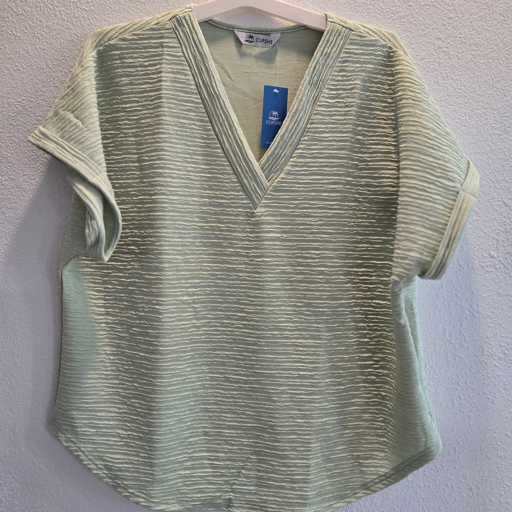 Cupshe Light Green‎ Textured V-Neck Blouse